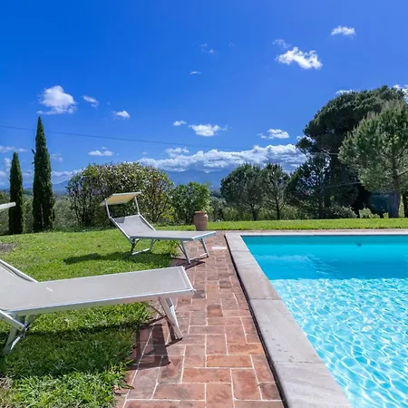 Luminosa Villa